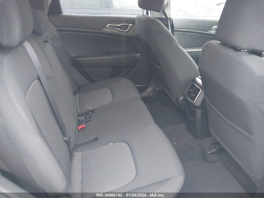 2023 KIA SPORTAGE LX - KNDPUCAF4P7036217