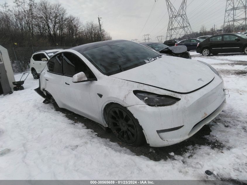 2023 TESLA MODEL Y AWD/LONG RANGE DUAL MOTOR ALL-WHEEL DRIVE - 7SAYGDEE8PF754207