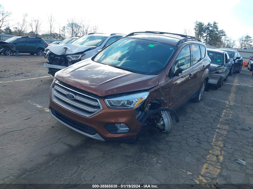 VIN 1FMCU0GD5HUB85723 2017 FORD ESCAPE SE