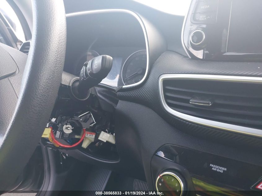 2019 HYUNDAI TUCSON SE - KM8J23A48KU961132