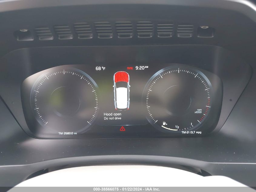 2016 VOLVO XC90 T6 - YV4A22PL8G1017933