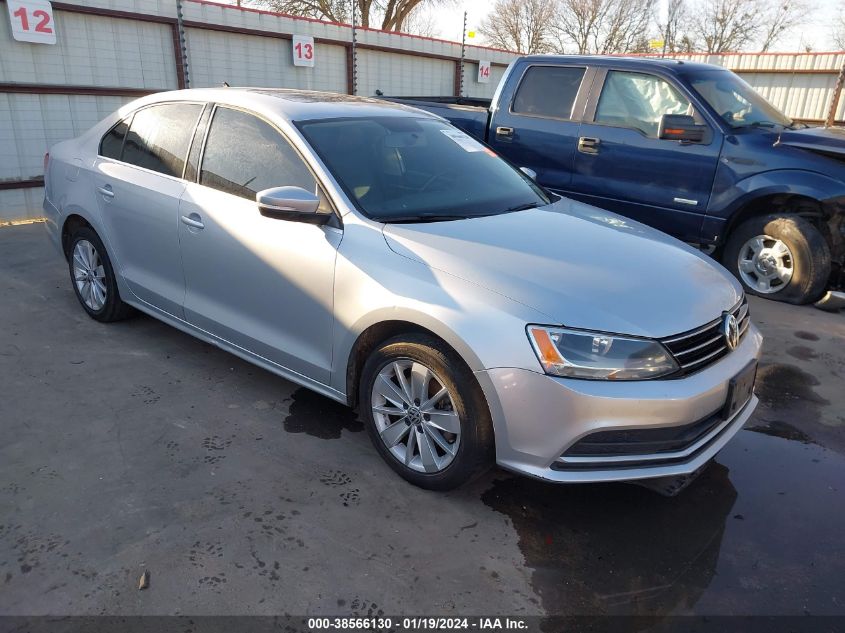 2015 VOLKSWAGEN JETTA 1.8T SE - 3VWD07AJ4FM416556