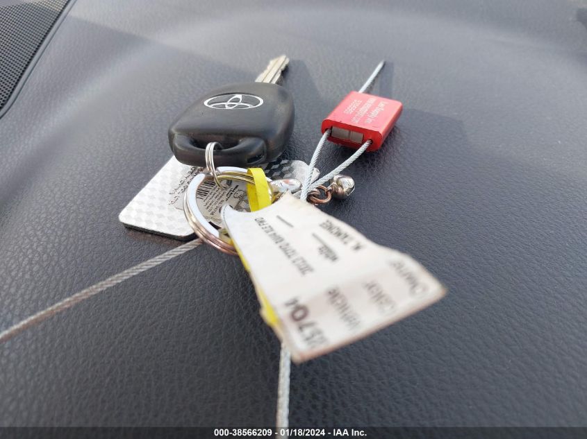 2013 TOYOTA RAV4 XLE - 2T3WFREVXDW012188