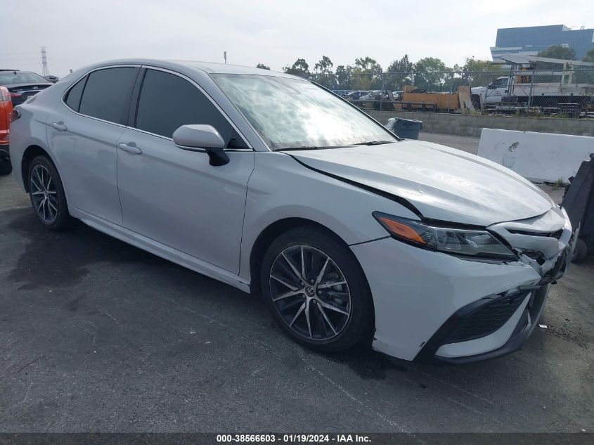 2022 TOYOTA CAMRY SE - 4T1G11AK8NU033521