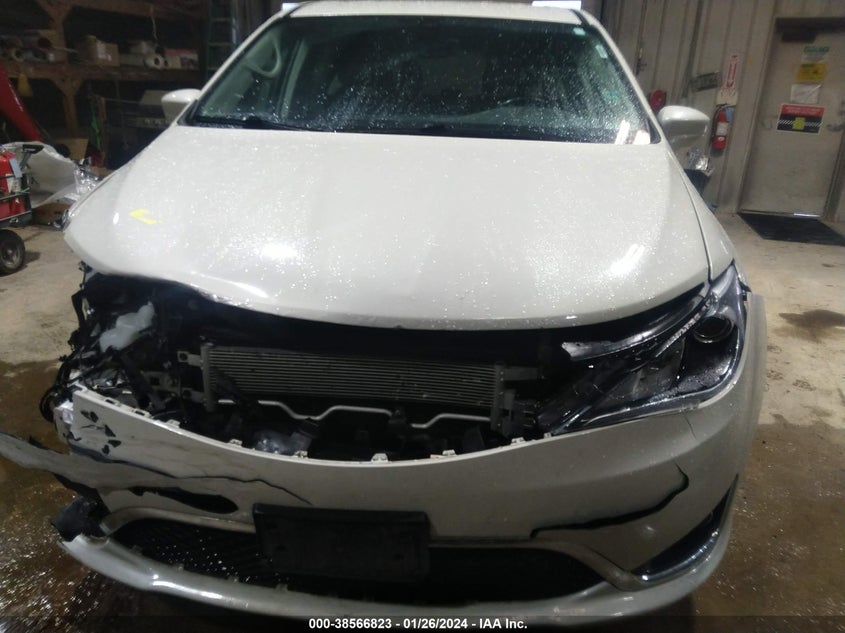 VIN 2C4RC1FG3KR714870 2019 CHRYSLER PACIFICA TOURING PLUS