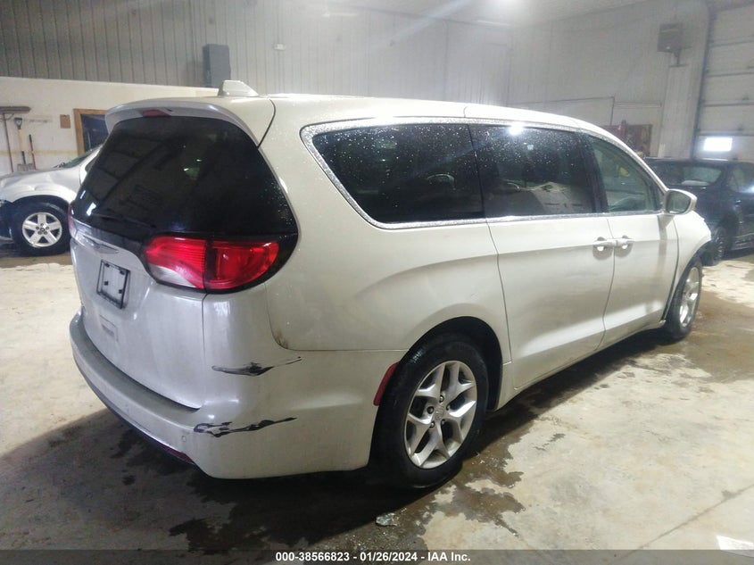 VIN 2C4RC1FG3KR714870 2019 CHRYSLER PACIFICA TOURING PLUS