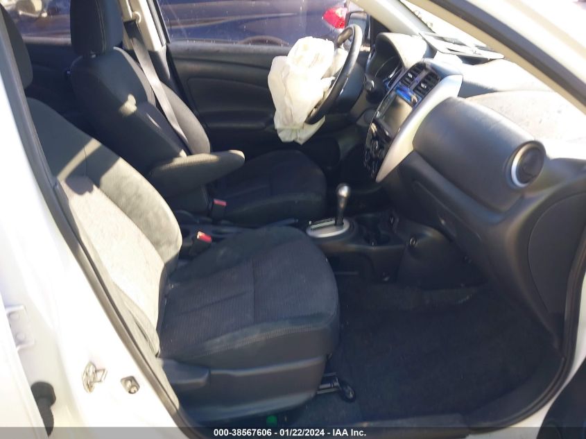 2019 NISSAN VERSA S/S PLUS/SV - 3N1CN7AP1KL818218
