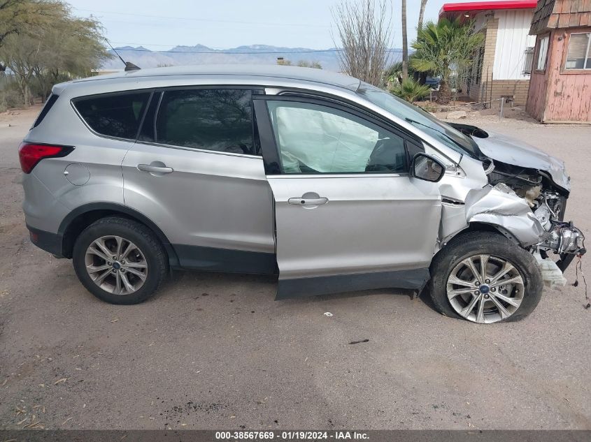 2019 FORD ESCAPE SE - 1FMCU9G92KUB33747