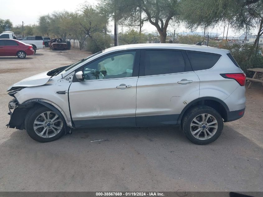 2019 FORD ESCAPE SE - 1FMCU9G92KUB33747