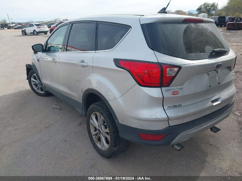 2019 FORD ESCAPE SE - 1FMCU9G92KUB33747