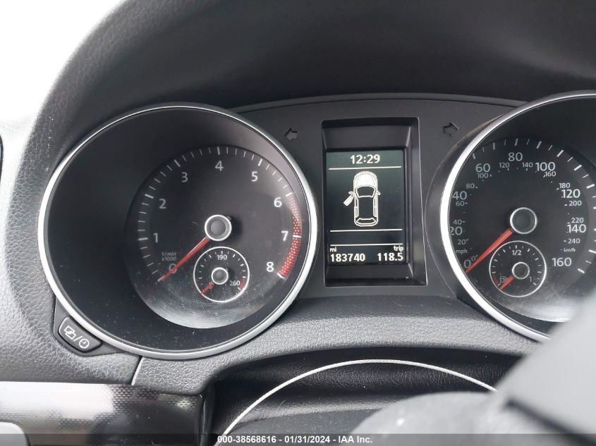 2014 VOLKSWAGEN JETTA SPORTWAGEN 2.5L SE - 3VWPP7AJ2EM611420