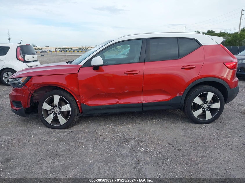 VIN YV4162UK6K2132176 2019 VOLVO XC40 T5 MOMENTUM