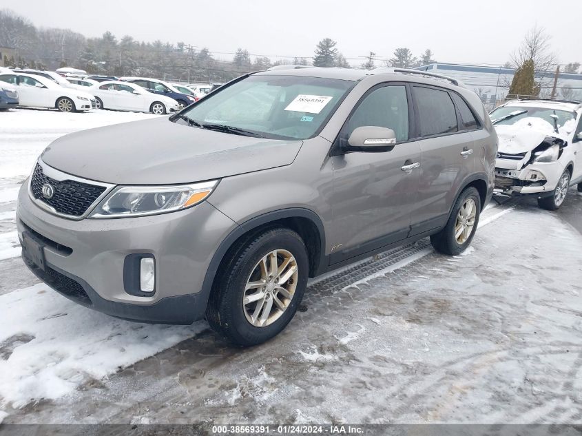 2015 KIA SORENTO LX - 5XYKTCA64FG631874