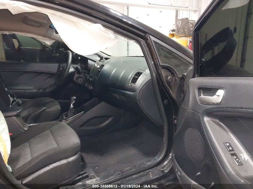 2018 KIA FORTE LX - 3KPFK4A76JE183730
