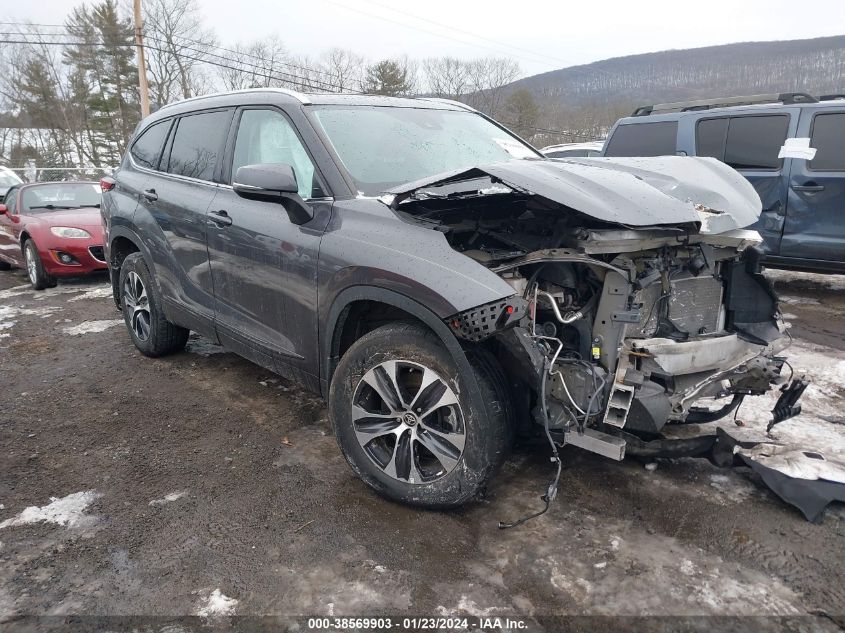 2021 TOYOTA HIGHLANDER XLE - 5TDGZRBH5MS125249