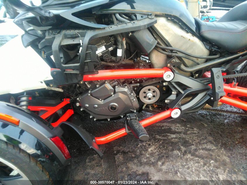 2015 CAN-AM SPYDER ROADSTER F3/F3-S 2BXRDDD21FV000593