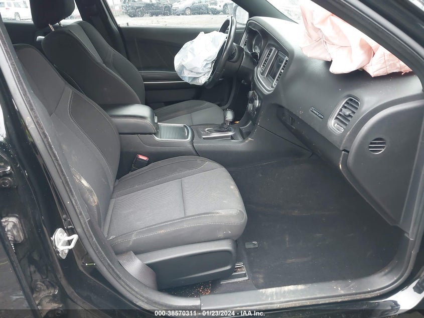 VIN 2C3CDXBG8KH702607 2019 DODGE CHARGER SXT