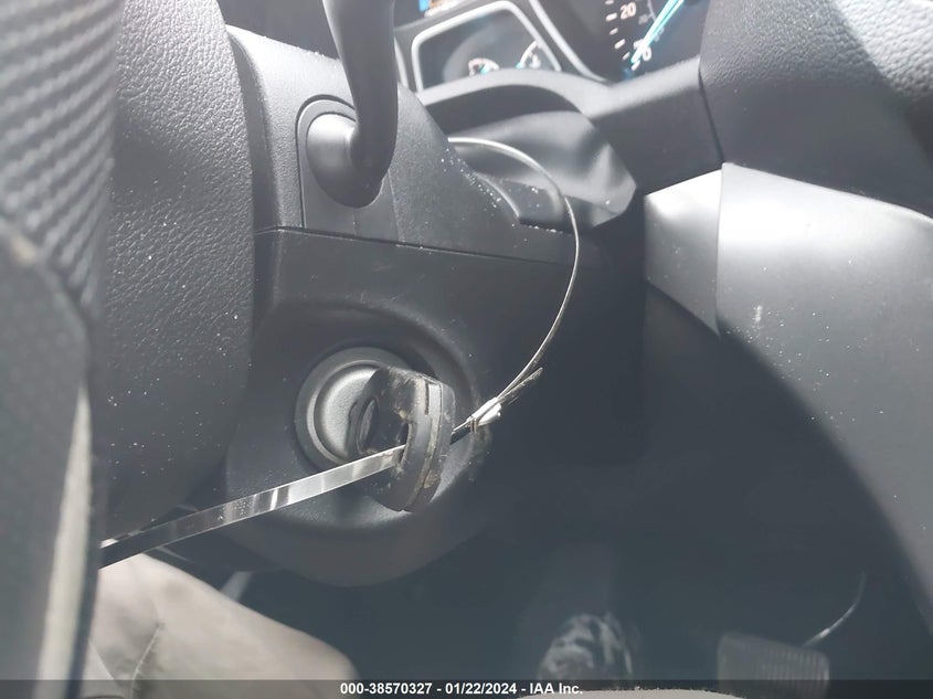 VIN 1FMCU9GD0JUB07456 2018 FORD ESCAPE SE