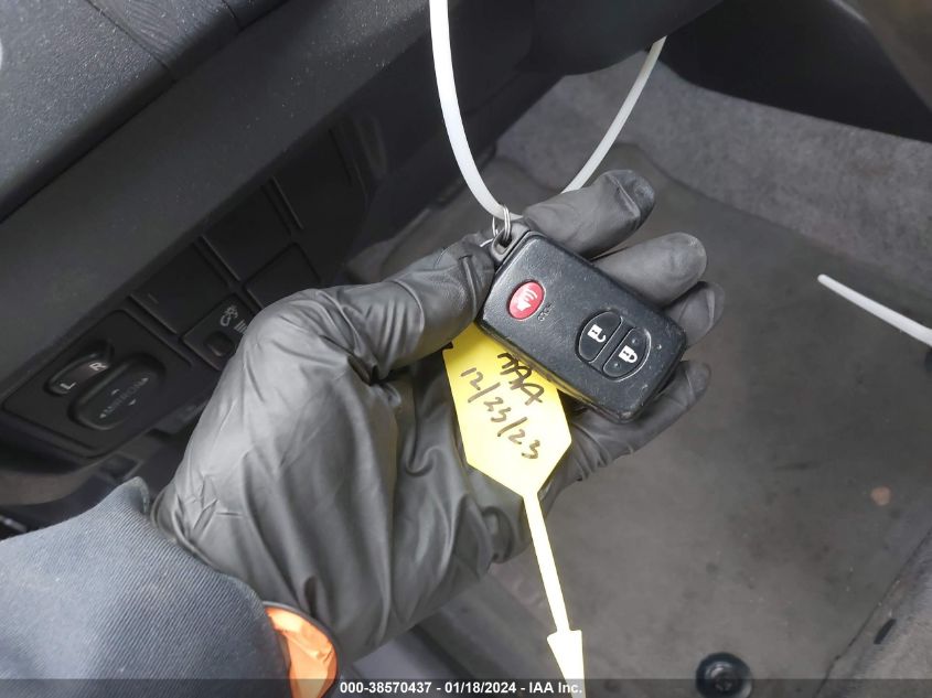 2015 TOYOTA PRIUS TWO - JTDKN3DU5F1979834