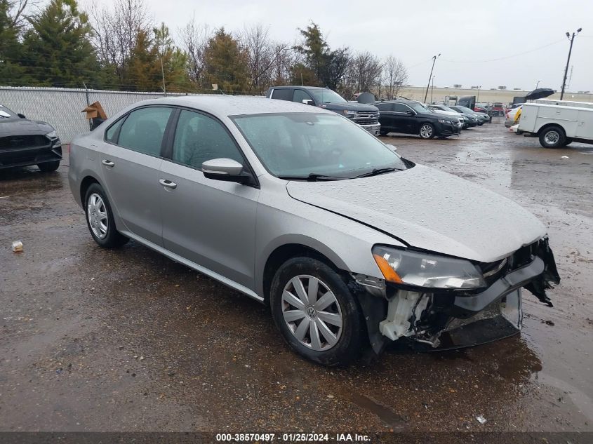 2013 VOLKSWAGEN PASSAT 2.5L S - 1VWAP7A39DC056375