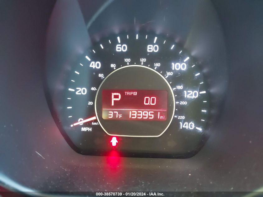 2015 KIA SOUL + - KNDJP3A52F7134150