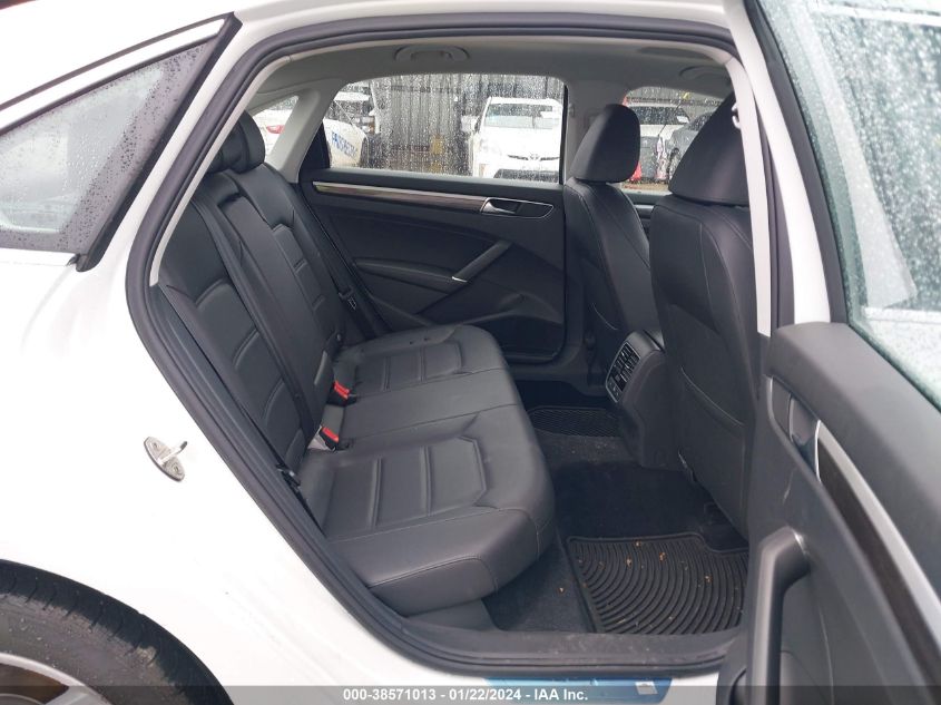 2018 VOLKSWAGEN PASSAT SE - 1VWBA7A36JC023383