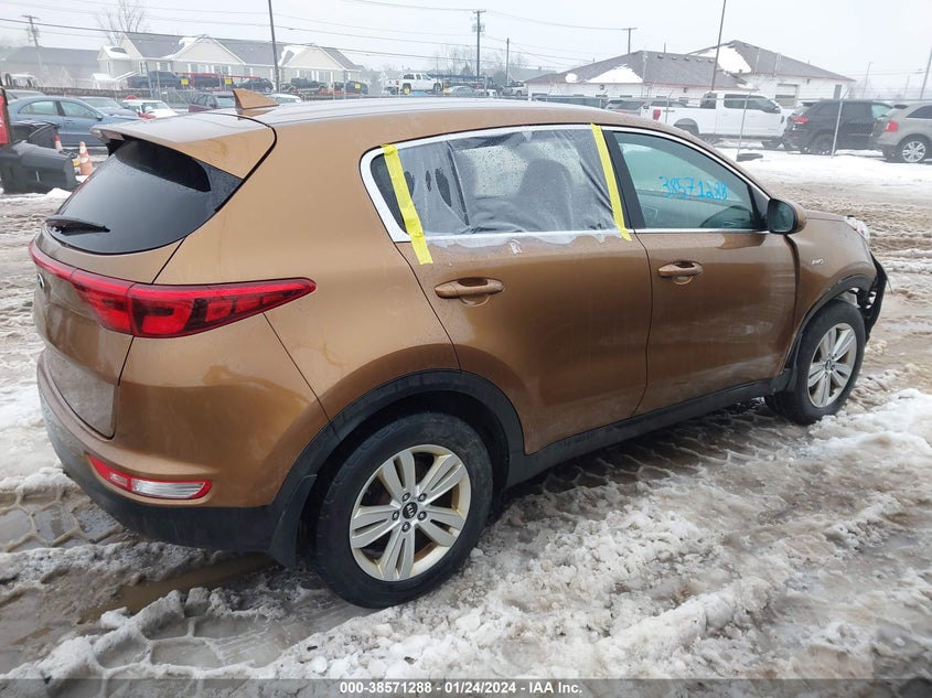 VIN KNDPMCAC5H7161170 2017 KIA SPORTAGE LX