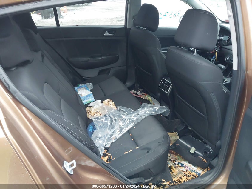 VIN KNDPMCAC5H7161170 2017 KIA SPORTAGE LX