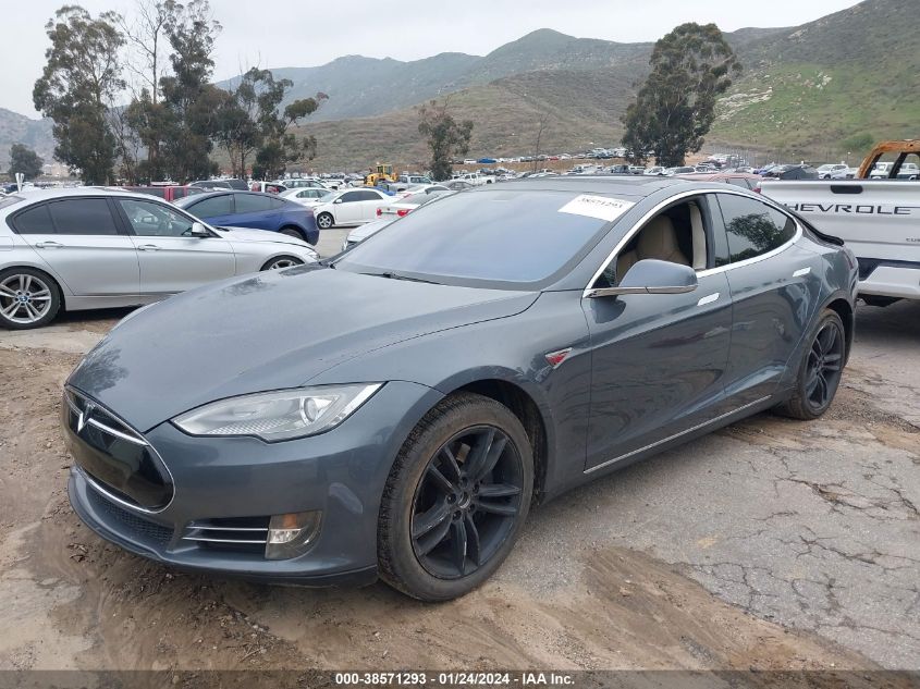2013 TESLA MODEL S - 5YJSA1CG2DFP16927