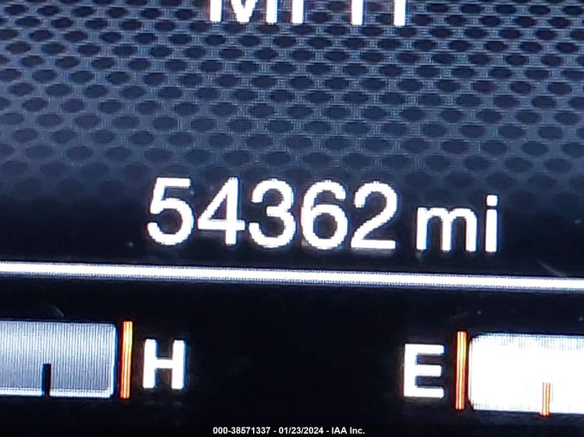 2021 JEEP RENEGADE LATITUDE - ZACNJCBB9MPM24762