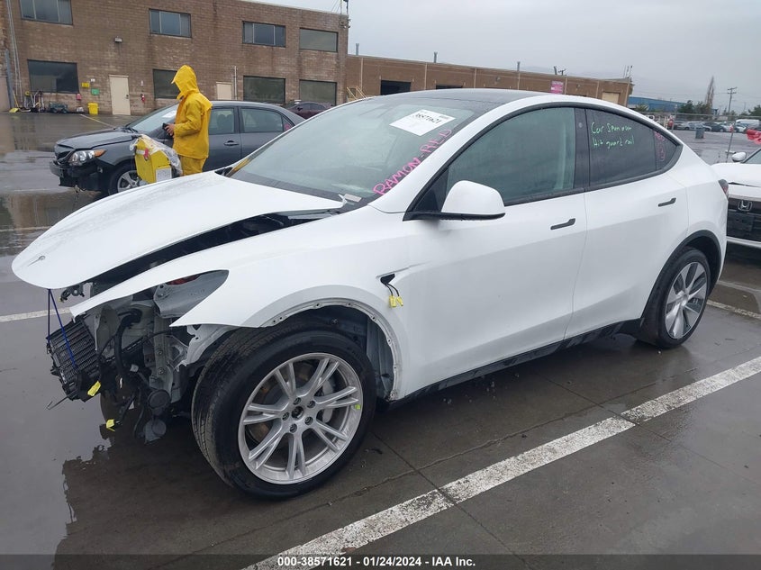 VIN 5YJYGDEE2LF016913 2020 TESLA MODEL Y LONG RANGE DUAL MOTOR ALL-WHEEL DRIVE