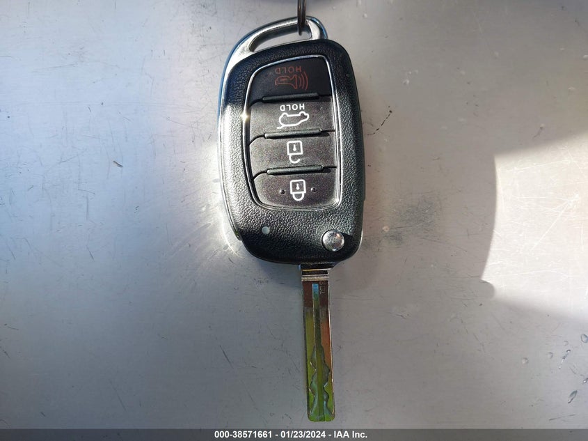 VIN KM8J23A44KU926846 2019 HYUNDAI TUCSON SE