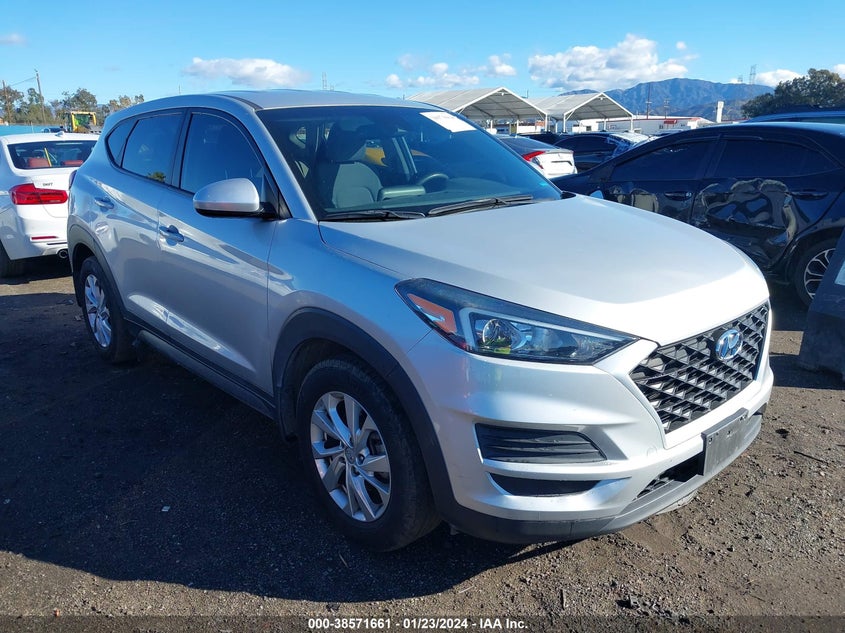 VIN KM8J23A44KU926846 2019 HYUNDAI TUCSON SE