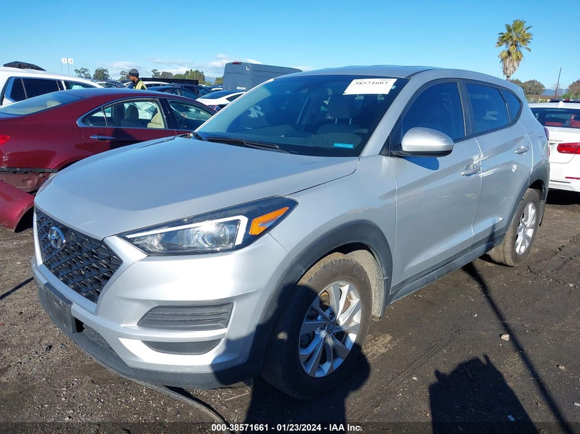 VIN KM8J23A44KU926846 2019 HYUNDAI TUCSON SE