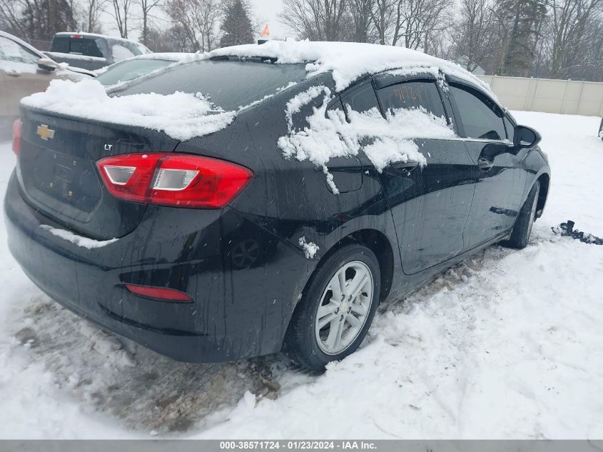 2018 CHEVROLET CRUZE LT - 1G1BE5SM8J7246657