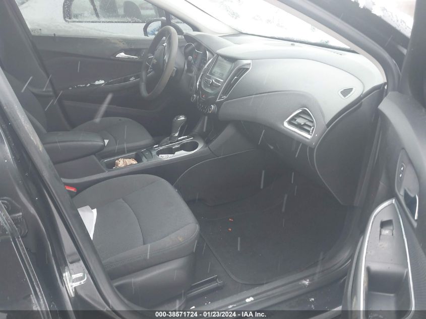 2018 CHEVROLET CRUZE LT - 1G1BE5SM8J7246657
