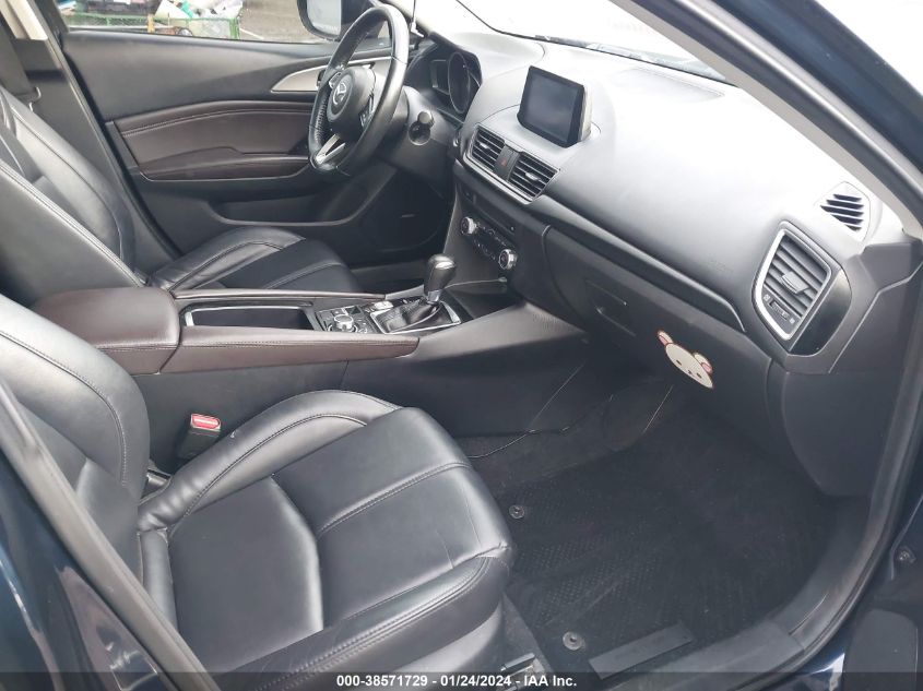 2018 MAZDA MAZDA3 TOURING - 3MZBN1L33JM238457