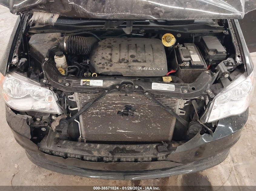 VIN 2C4RDGCG3JR326184 2018 DODGE GRAND CARAVAN SXT