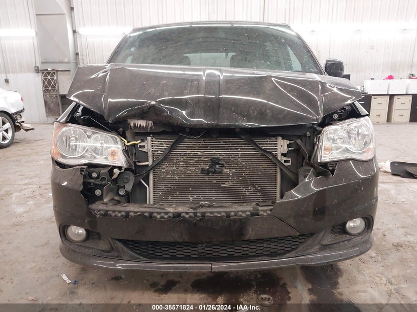 VIN 2C4RDGCG3JR326184 2018 DODGE GRAND CARAVAN SXT