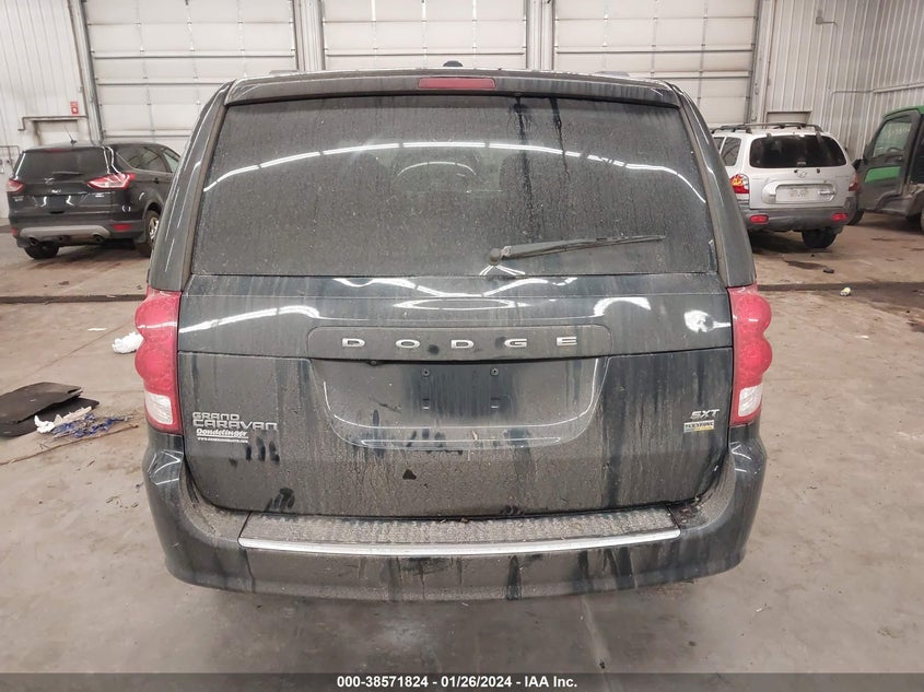 VIN 2C4RDGCG3JR326184 2018 DODGE GRAND CARAVAN SXT