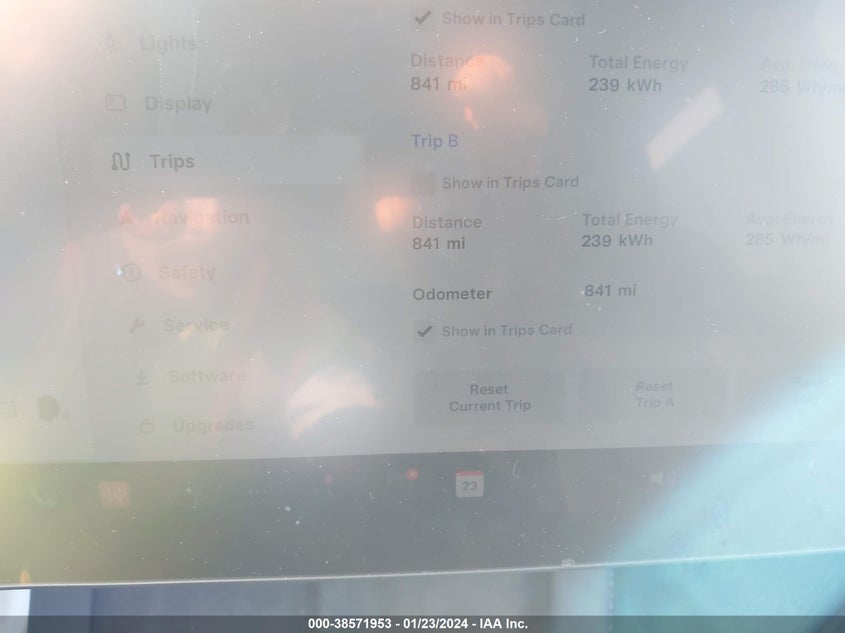 VIN 7SAYGDEE9PF960863 2023 TESLA MODEL Y