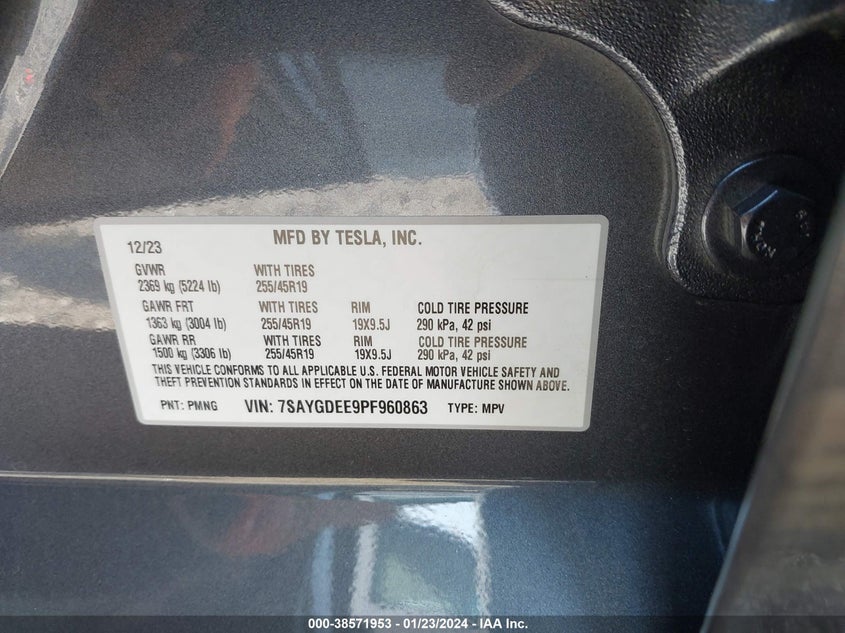 VIN 7SAYGDEE9PF960863 2023 TESLA MODEL Y