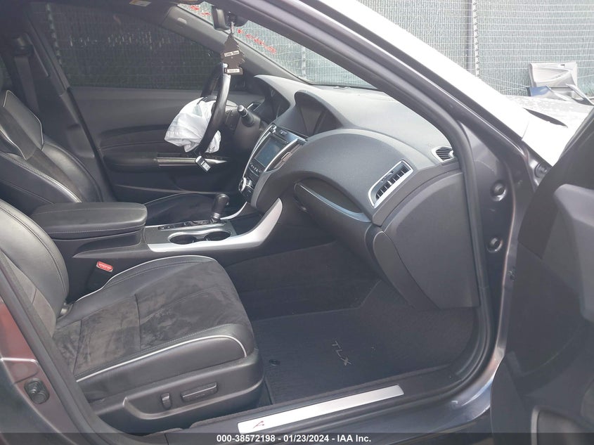VIN 19UUB1F66KA005828 2019 ACURA TLX TECHNOLOGY/A-SPEC