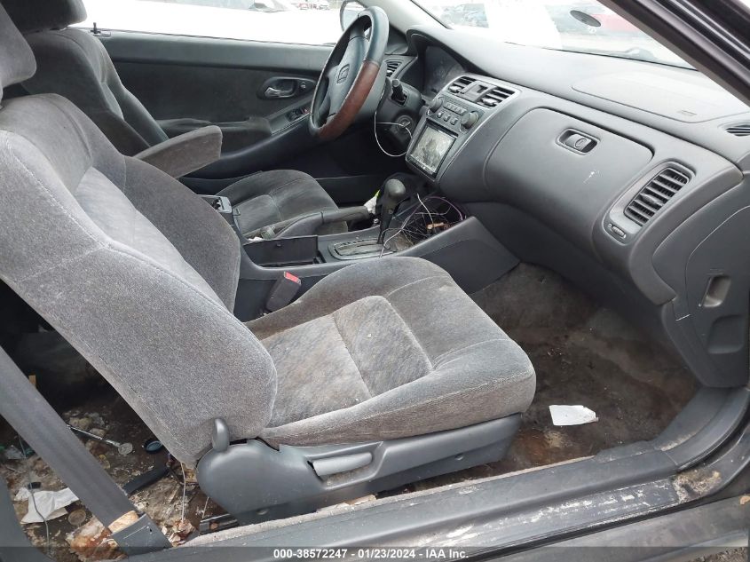 1HGCG32292A025678 | 2002 HONDA ACCORD