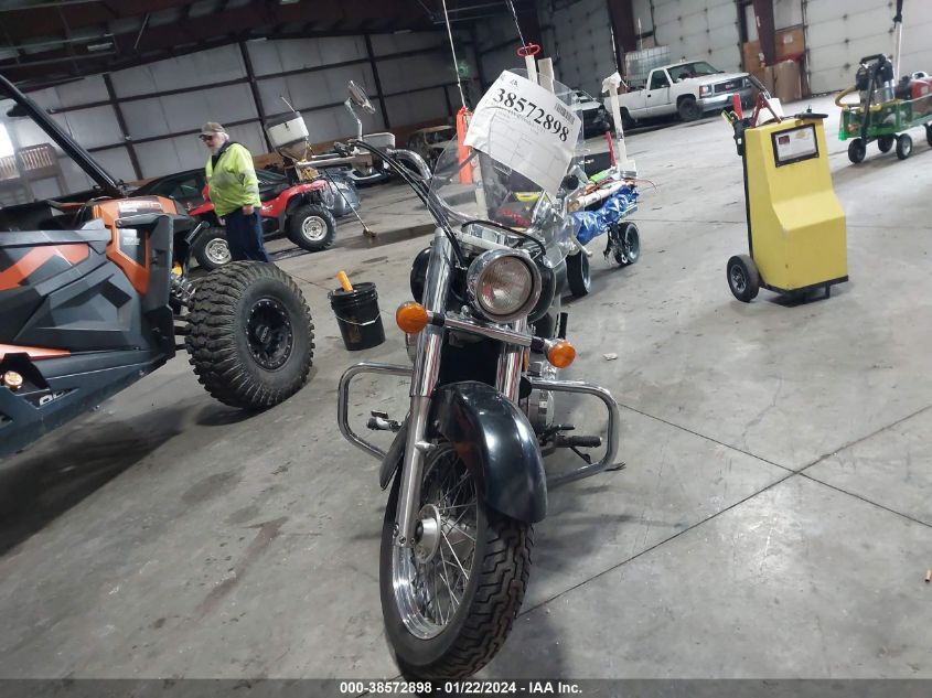 2004 HONDA VT750 C - JH2RC50024M002740