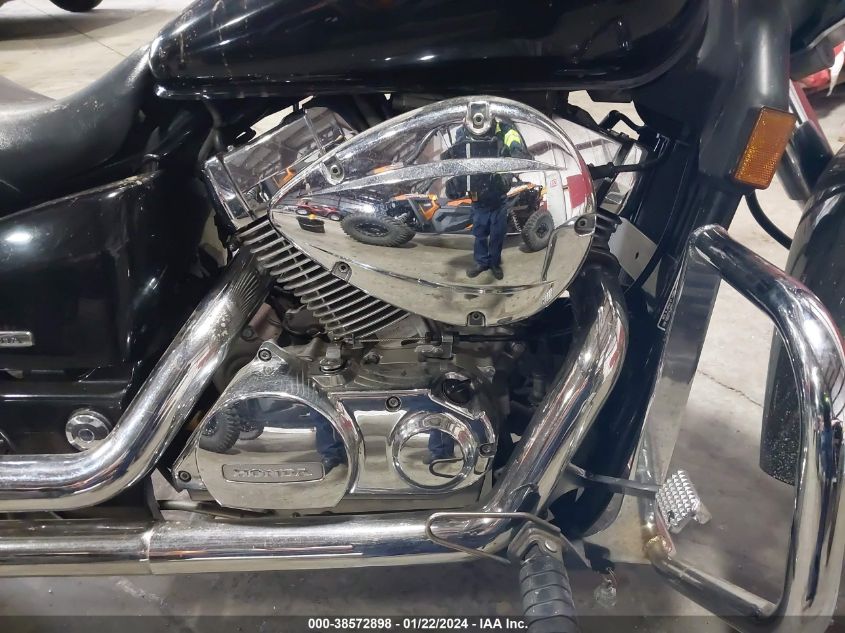 2004 HONDA VT750 C - JH2RC50024M002740