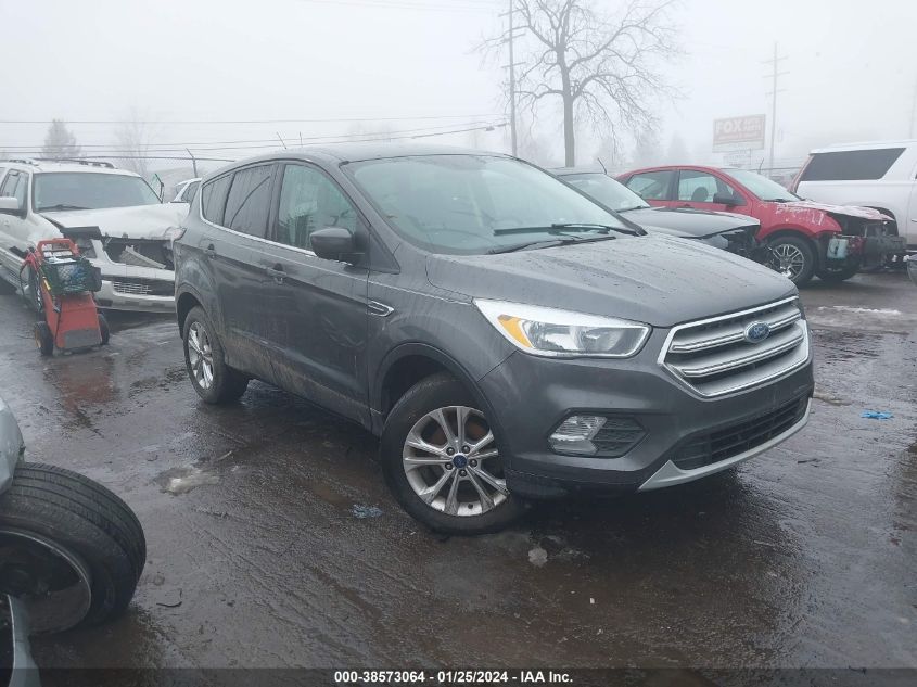 2017 FORD ESCAPE SE - 1FMCU0GD9HUD51273