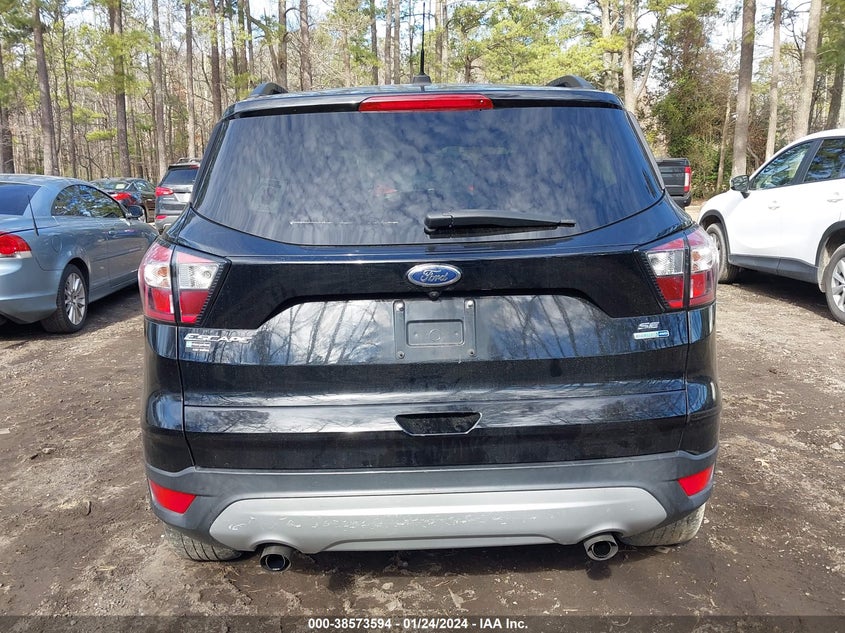 VIN 1FMCU9GD3JUA86943 2018 FORD ESCAPE SE