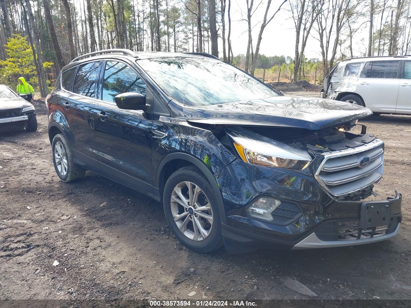 VIN 1FMCU9GD3JUA86943 2018 FORD ESCAPE SE