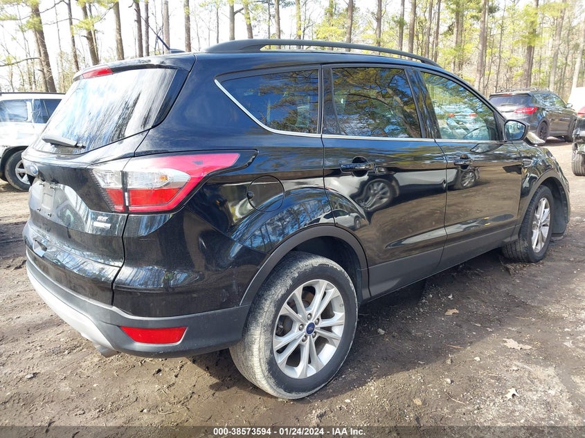 VIN 1FMCU9GD3JUA86943 2018 FORD ESCAPE SE